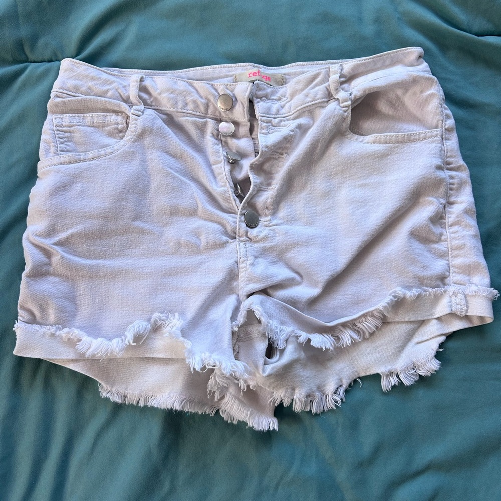 Refuge Women's White Frayed Jean Shorts